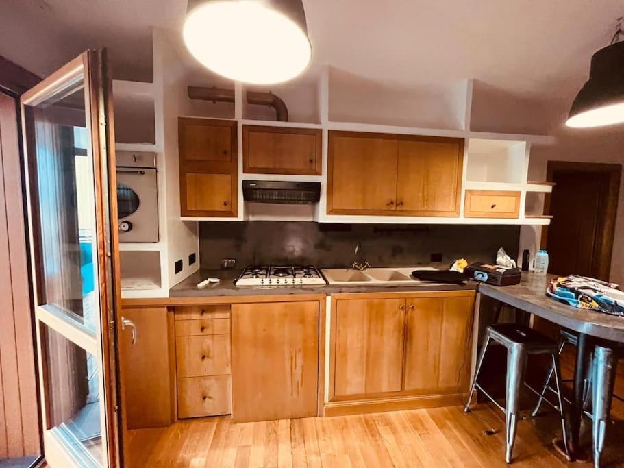 Una Casa Divertente A Roma Εξωτερικό φωτογραφία